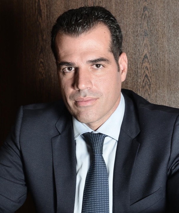 Θάνος Πλεύρης